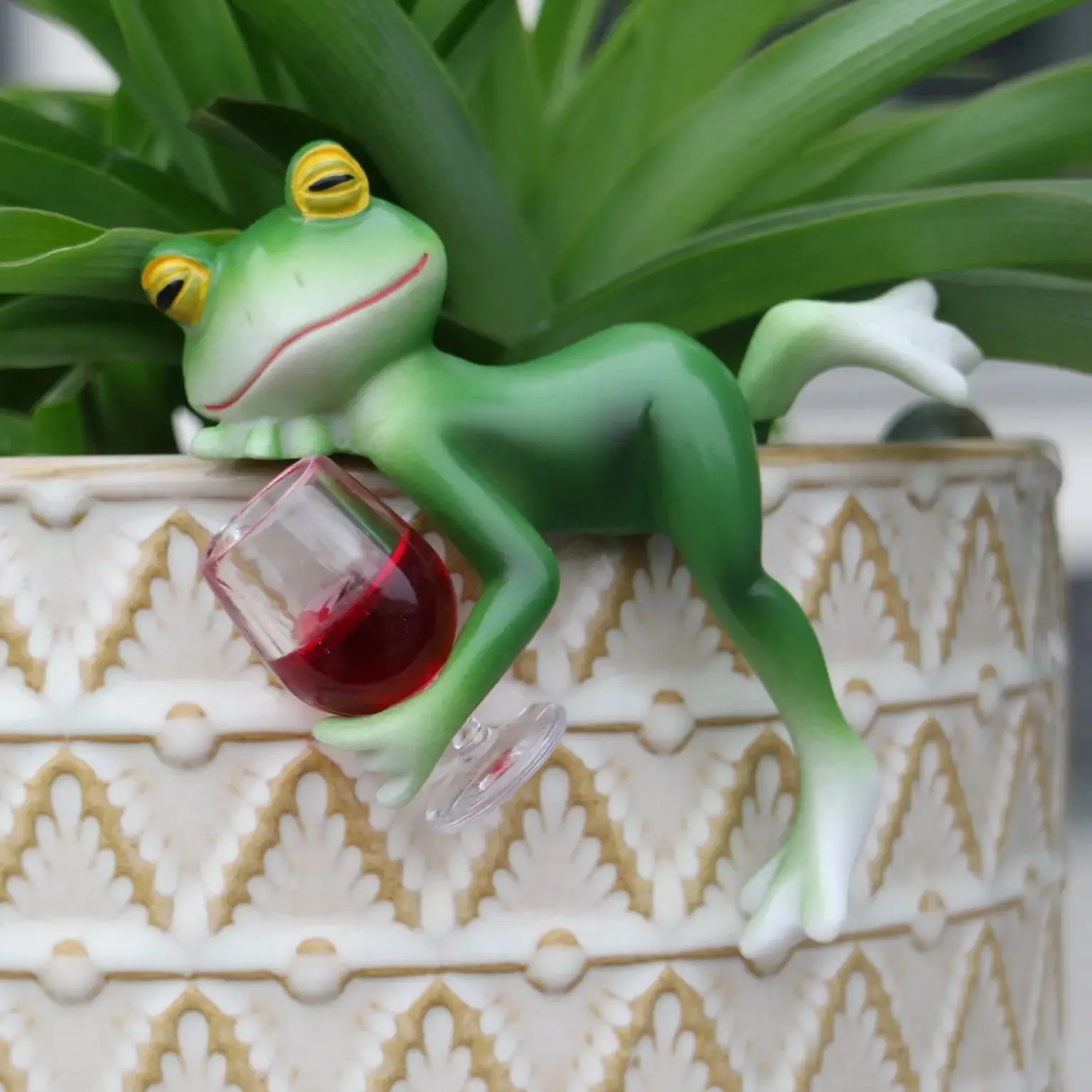 Zeitgenössischer Frosch-Pflanz – Plant Parents Bewertung und Preis